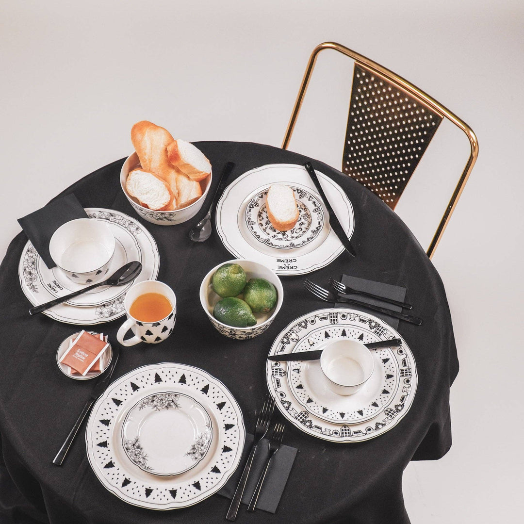 Les Fleurs Desserteller aus New Bone China