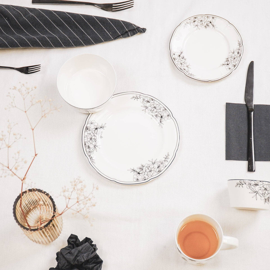 Les Fleurs Desserteller aus New Bone China