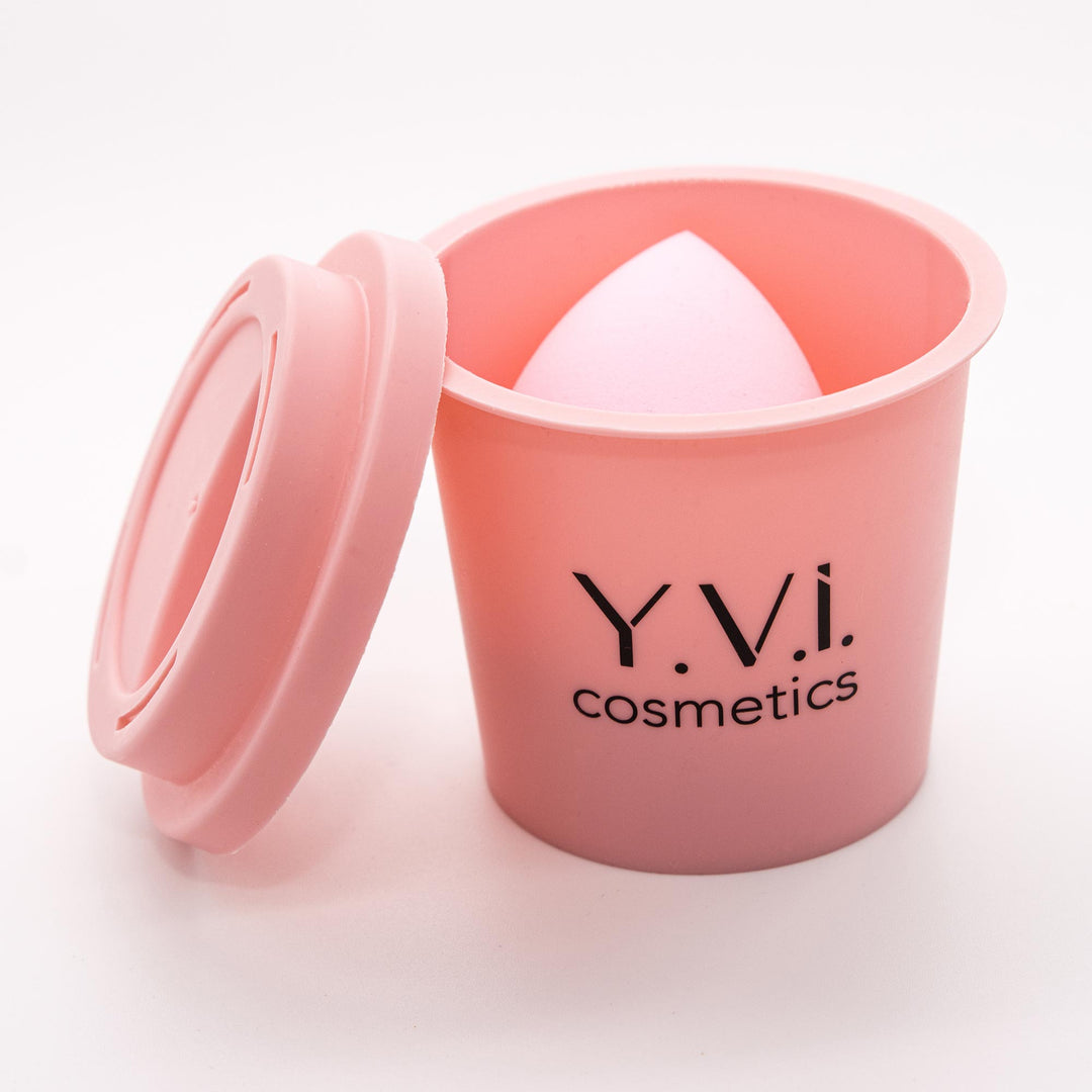 Y.V.I. Cosmetics – Sponge im wiederverwendbaren To-go-Döschen